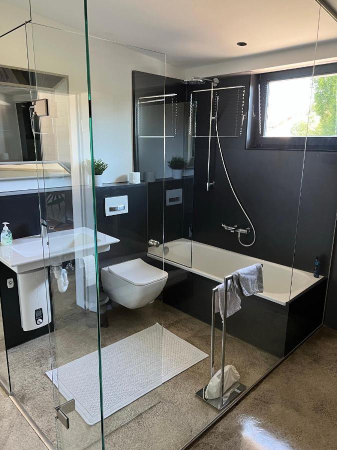 Wohnung Mit Besonderem Ausblick Pfaffenhausen  Ngoại thất bức ảnh